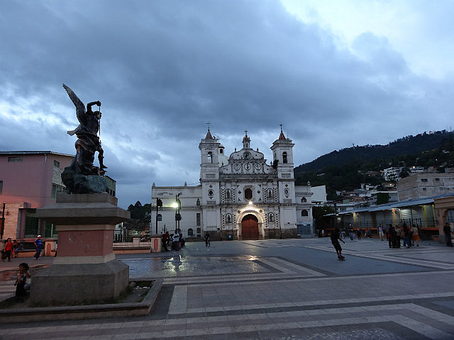 Iglesia Dolores and St. George