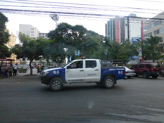 Law Enforcement at Parque Central