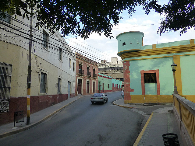 Near Parque Valle