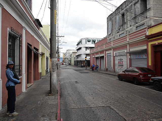 18a Calle. Where is everybody?