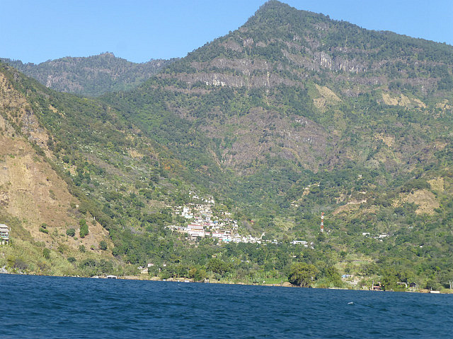 Lake settlement perched high up