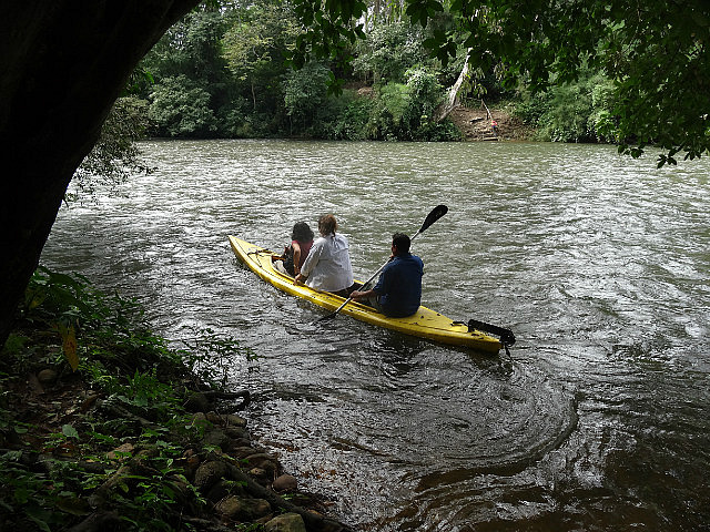 Kayak, Macal River
