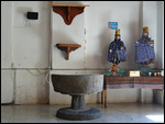 Iglesia de Solola - baptismal font and saints