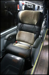 Semi cama seat that reclines 85% with foot rest