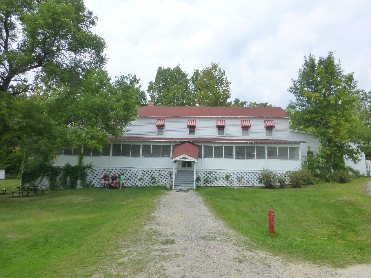 Kettle Falls Hotel