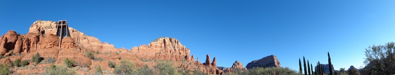 DSC02072.JPG - Sedona panorama, Chapel of the Holy Cross on the left side of the picture