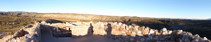 DSC02088.JPG - Panoramic view of the Verde valley from Tuzigoot National Monument