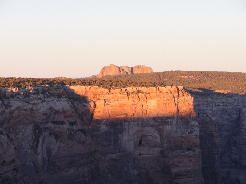 DSC02171.JPG - Sliding house cliff dwelling