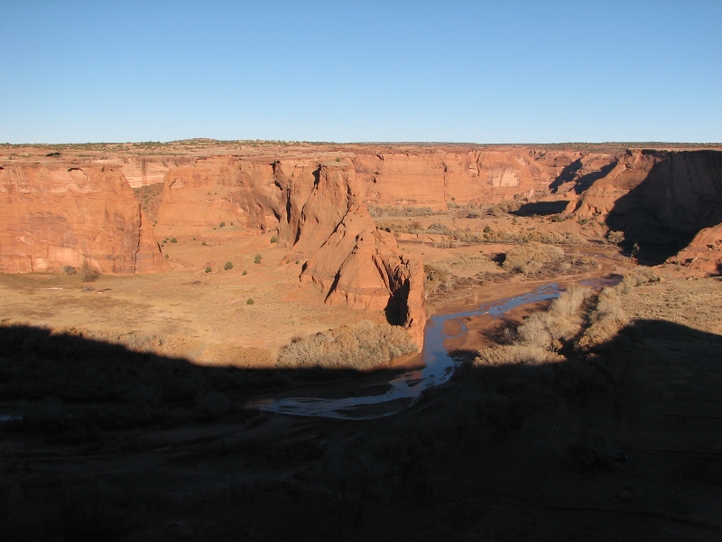 IMG_0871.JPG - It provides views of Navajo farmlands on the canyon floor.