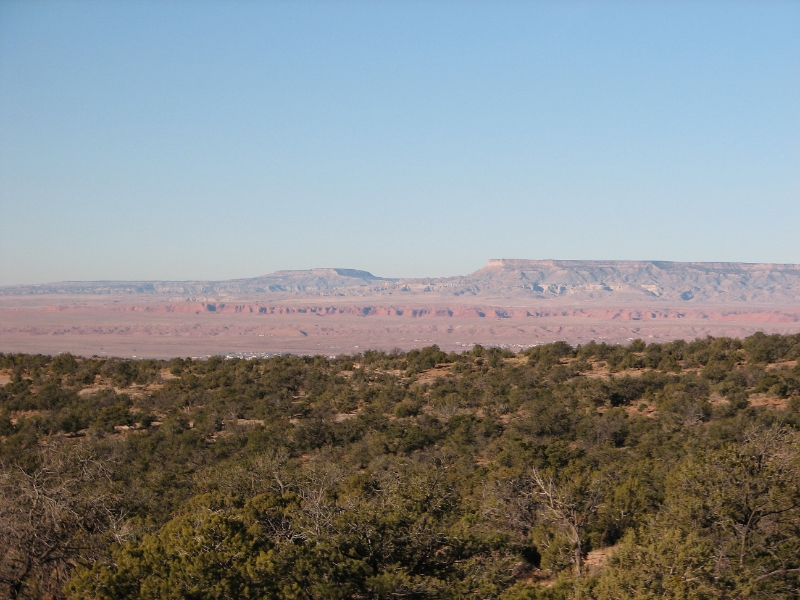 IMG_0919.JPG - Distant mesa - view from Canyon de Chelly