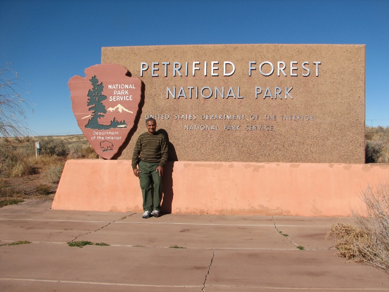 IMG_0941.JPG - V at Petrified Forest National Park