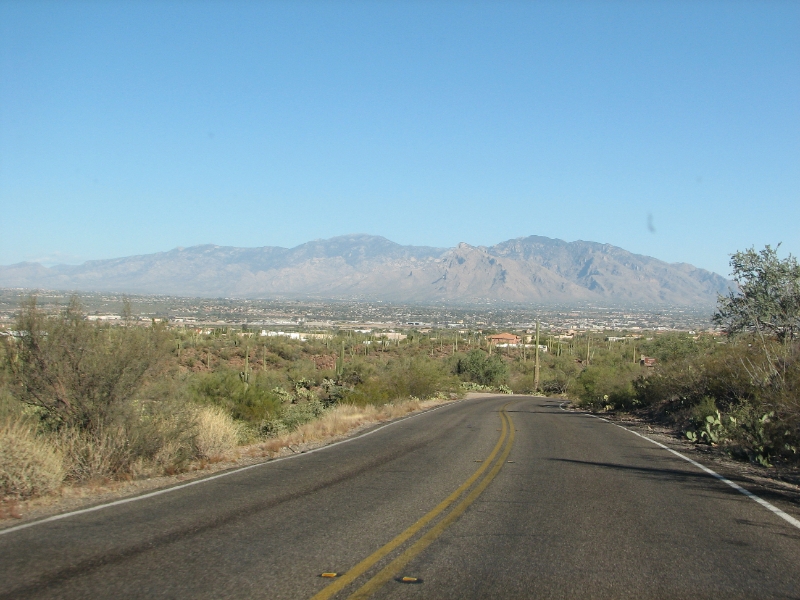 IMG_1166.JPG - Leaving the park on Picture Rocks Road, overlooking the city of Tuscon.