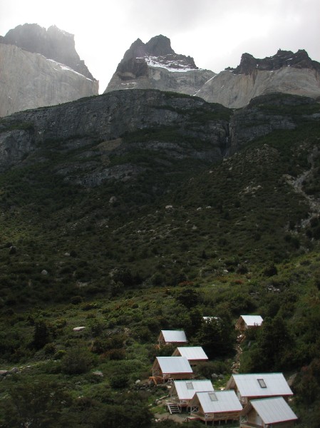 IMG_6208.JPG - Day 2: 2 pm: Private cabins near Refugio Cuernos