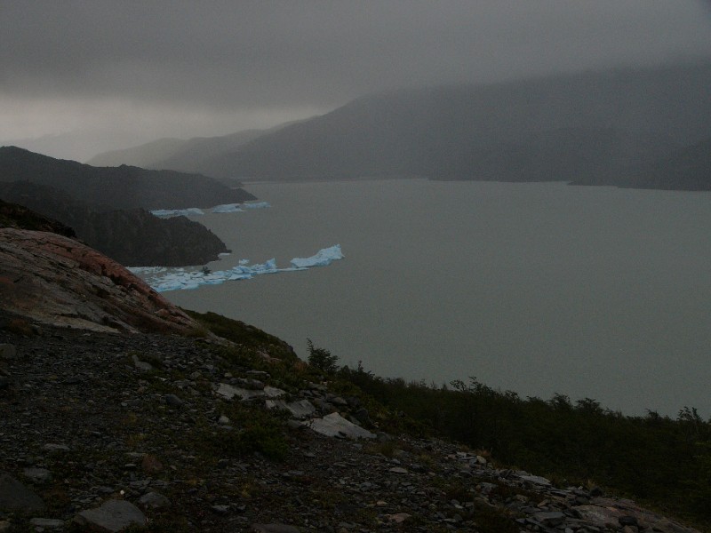 P1090198.JPG - Day 4: Chilly day by Lake Grey and floating blue icebergs