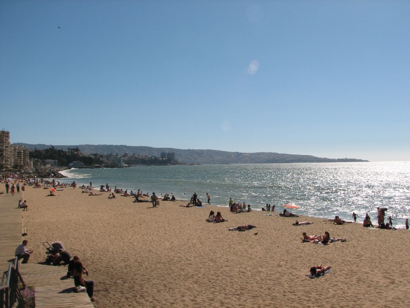 IMG_6521.JPG - The white sand beaches, the reason why people go to Viña