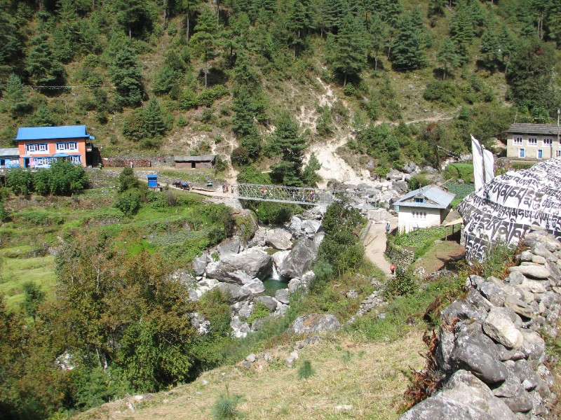IMG_8016.JPG - A bridge (across a small stream that joined the Dudh Kosi river) and a mani at right.