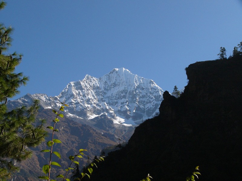P1100441.JPG - View of Thamserku enroute from Phakding to Namche. This mountain could also be seen at the other end of the trek from the top of Kala Patthar.