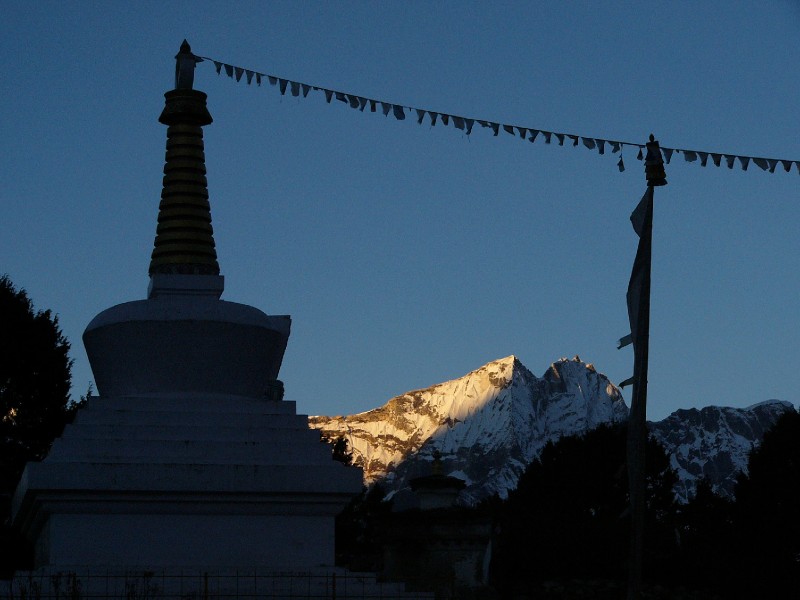 P1100534.JPG - The chorten outside Tyangboche monastery. Tenzing apparently could spot this from near the top of Mount Everest and pointed it out to Hillary during their ascent. Since then it has burnt down and has been rebuilt.