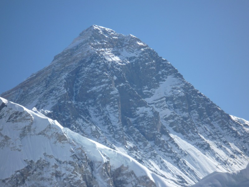 P1000624.JPG - That is as much of Mount Everest that we can fill the viewfinder with.