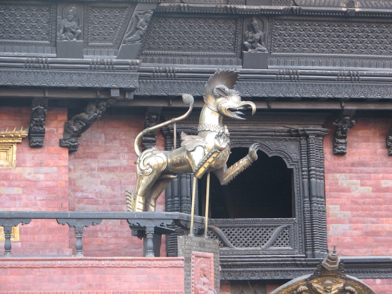 IMG_7944.JPG - Bird headed beast guarding the temple
