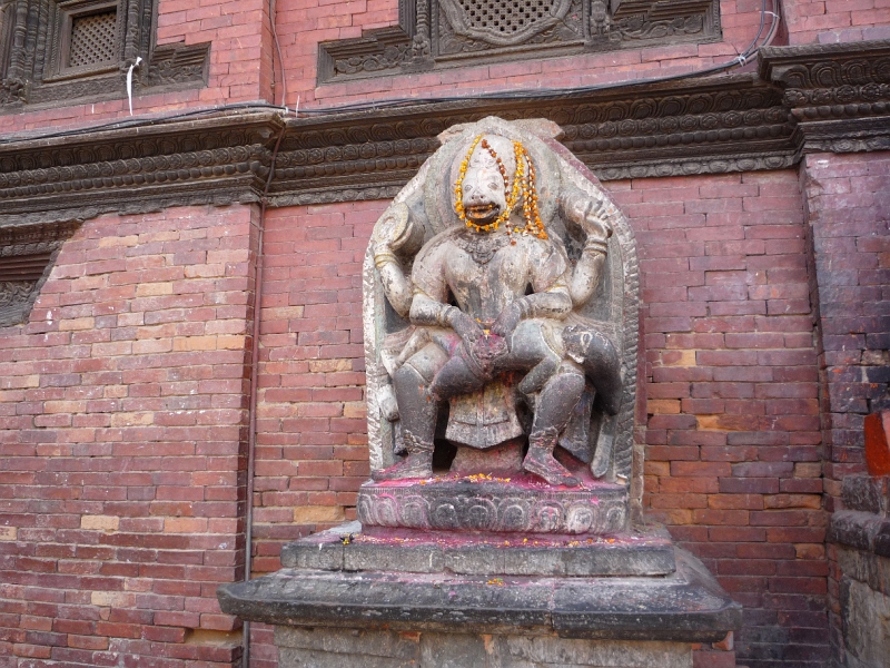 P1000740.JPG - Statue of Narasingha at the entrance to Patan Durbar Square